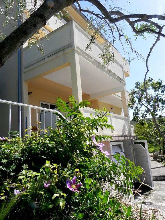 Apartments Kampor Damira Rab Town Exterior foto